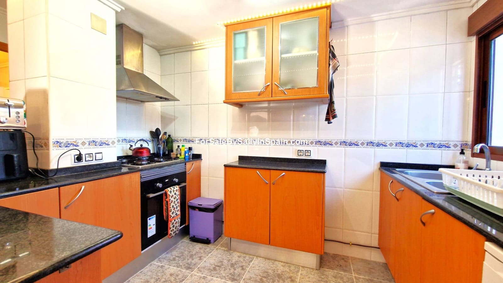 4 bedroom Villa for sale in Villalonga with pool - € 240,000 (Ref: 9396803)