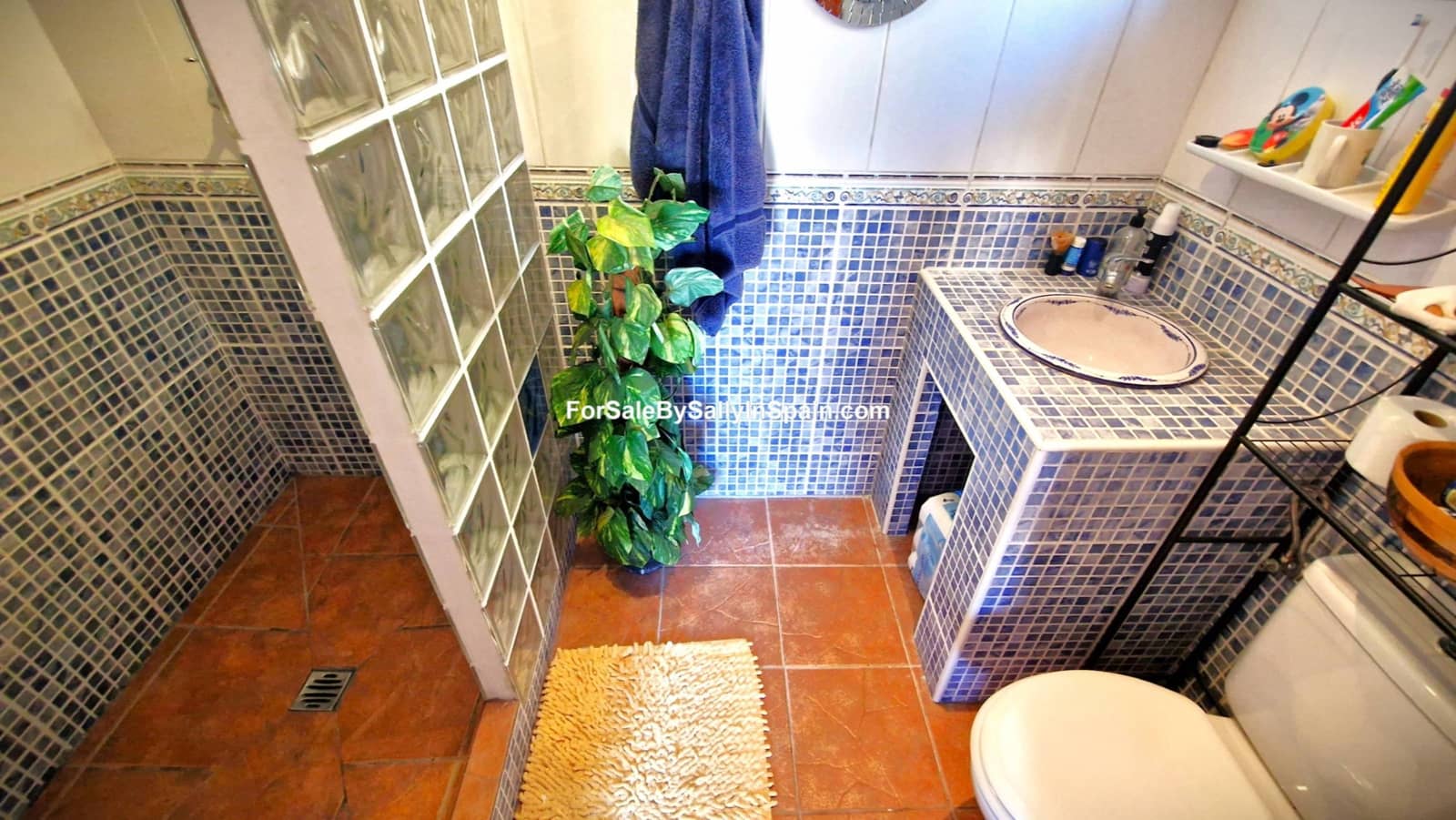 4 bedroom Villa for sale in Villalonga with pool - € 240,000 (Ref: 9396803)