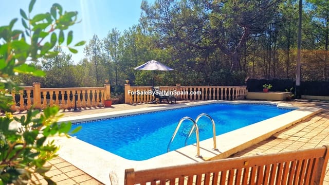 4 bedroom Villa for sale in Villalonga with pool - € 240,000 (Ref: 9396803)