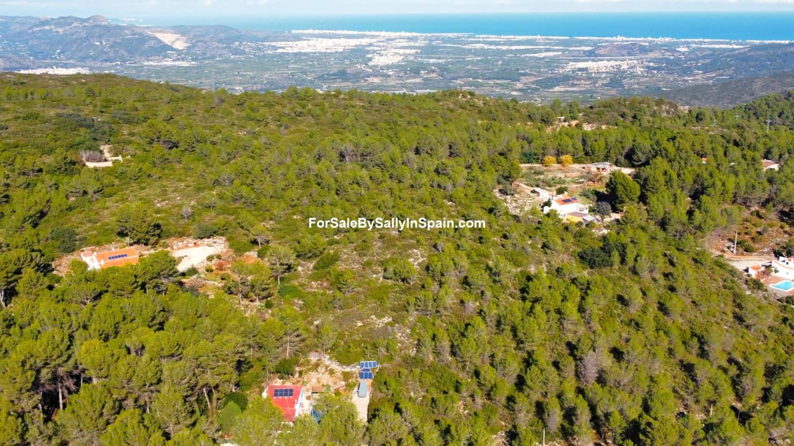 4 bedroom Villa for sale in Villalonga with pool - € 240,000 (Ref: 9396803)