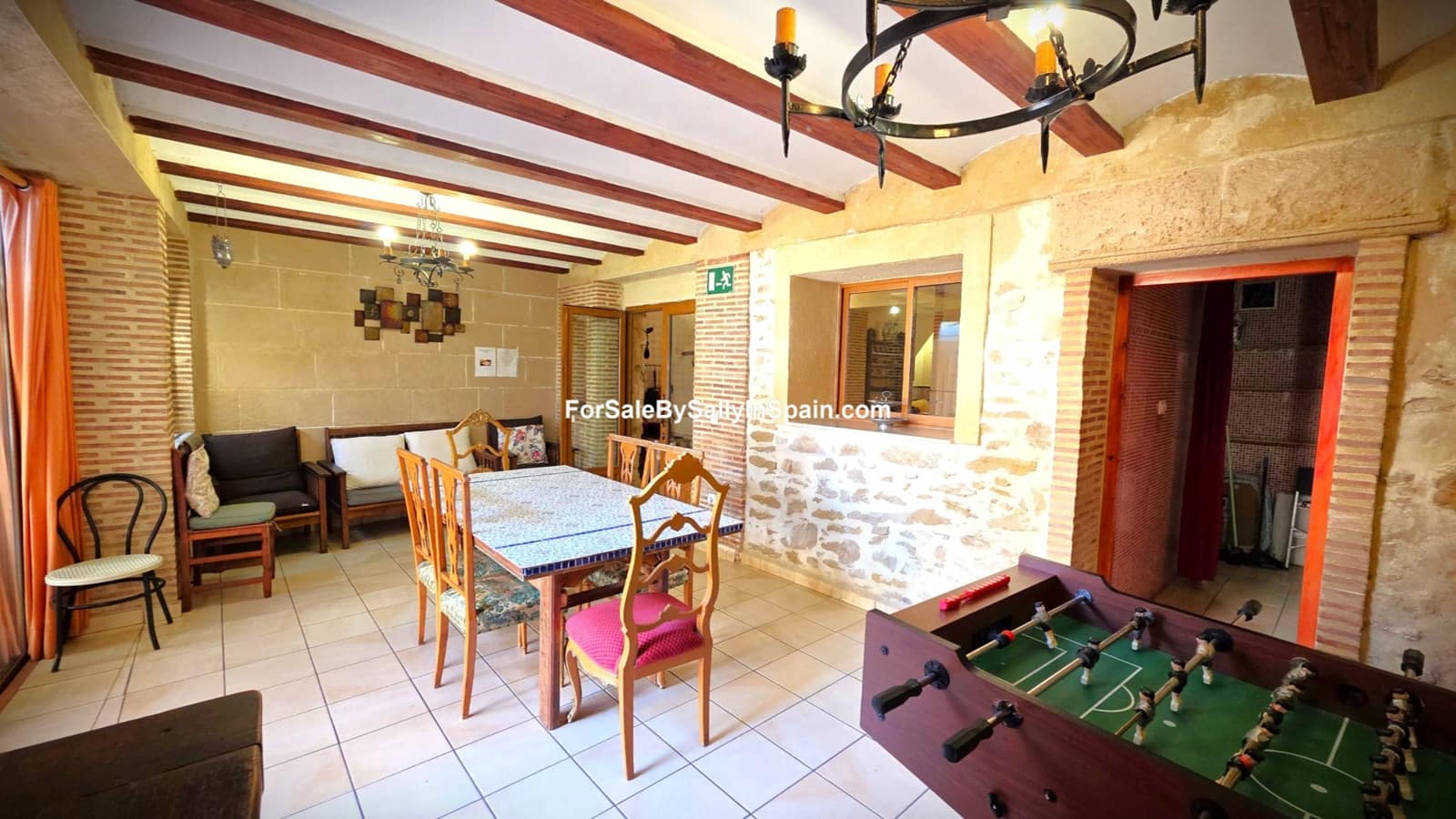 5 bedroom Townhouse for sale in Palomar with pool - € 249,000 (Ref: 9396804)