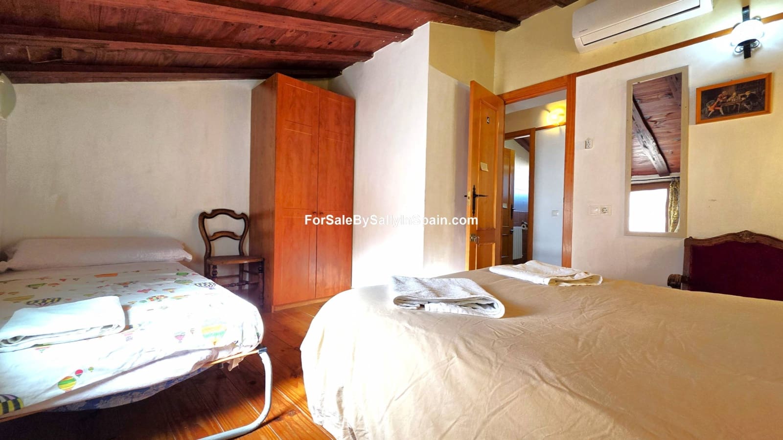 5 bedroom Townhouse for sale in Palomar with pool - € 249,000 (Ref: 9396804)