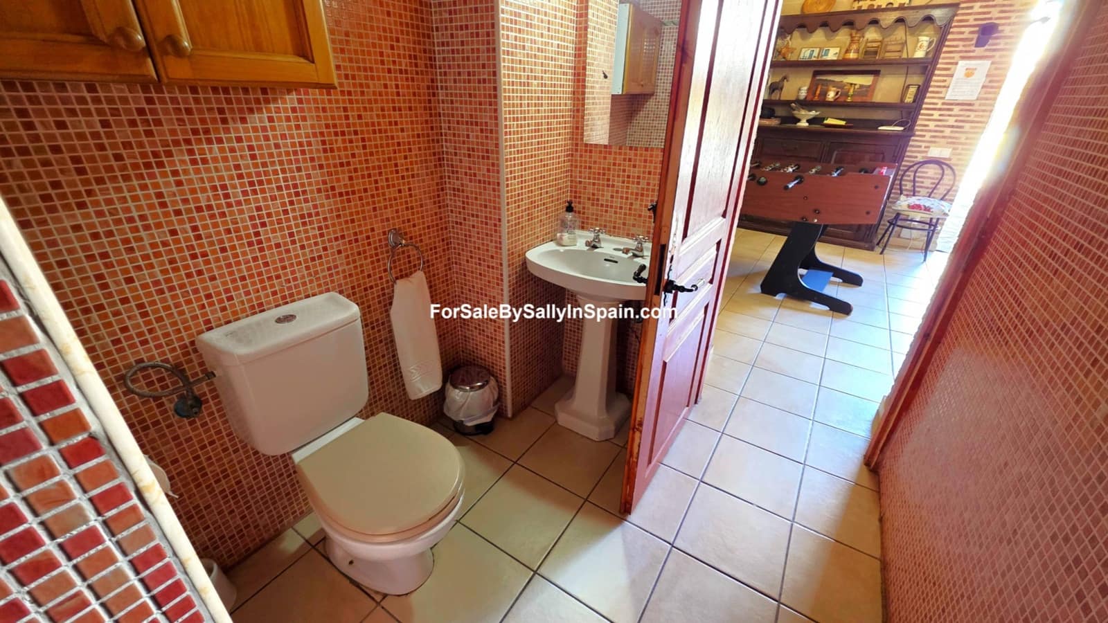 5 bedroom Townhouse for sale in Palomar with pool - € 249,000 (Ref: 9396804)