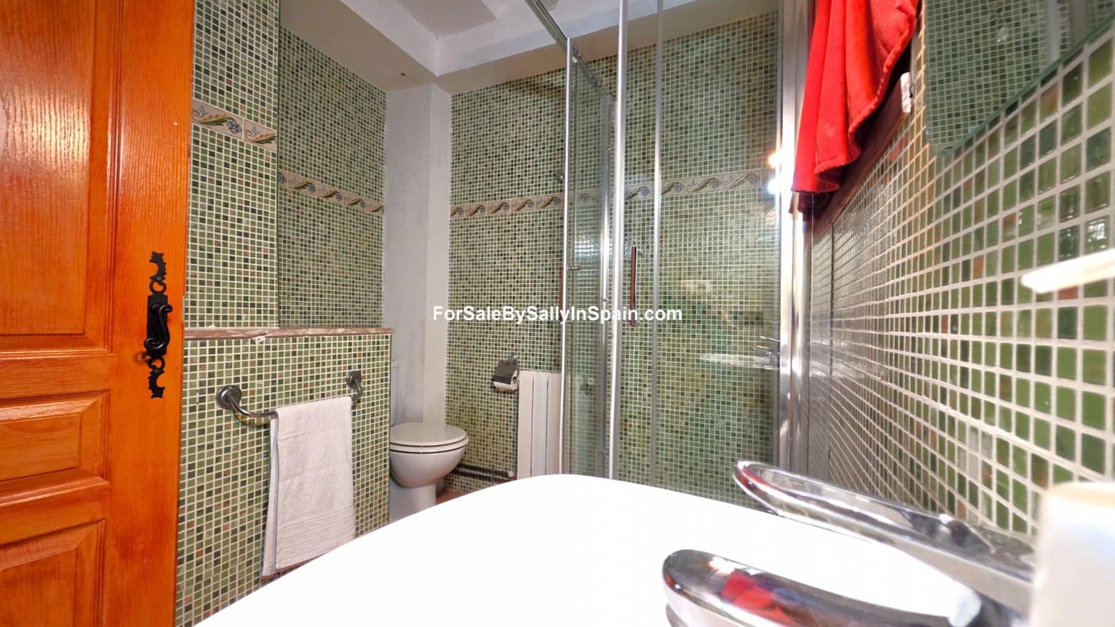 5 bedroom Townhouse for sale in Palomar with pool - € 249,000 (Ref: 9396804)