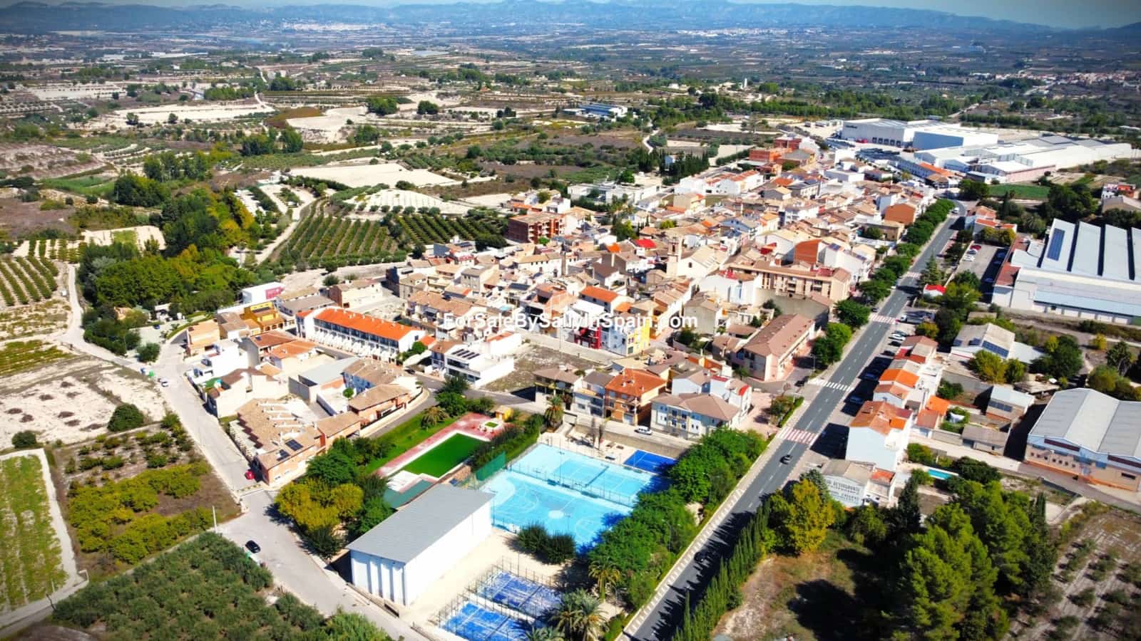 5 bedroom Townhouse for sale in Palomar with pool - € 249,000 (Ref: 9396804)