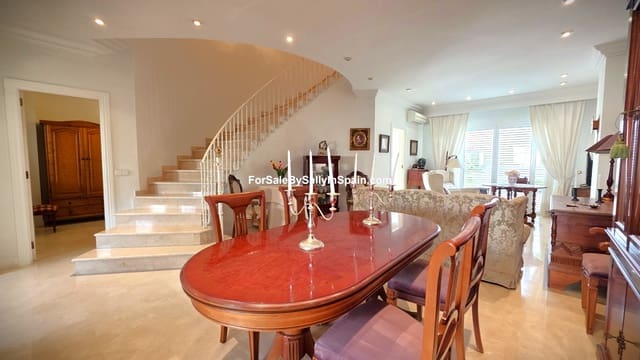 4 makuuhuone Omakotitalo myytävänä paikassa Palma de Gandía mukana 
autotalli - 330 000 € (Ref: 9471329)