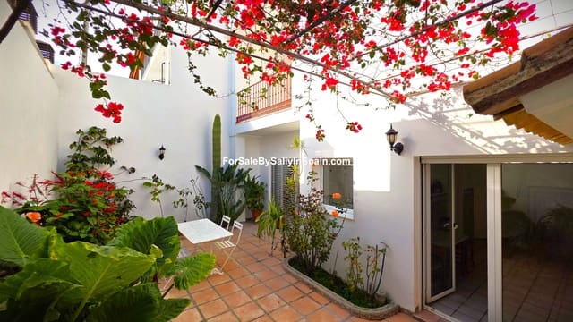 4 makuuhuone Omakotitalo myytävänä paikassa Palma de Gandía mukana 
autotalli - 330 000 € (Ref: 9471329)