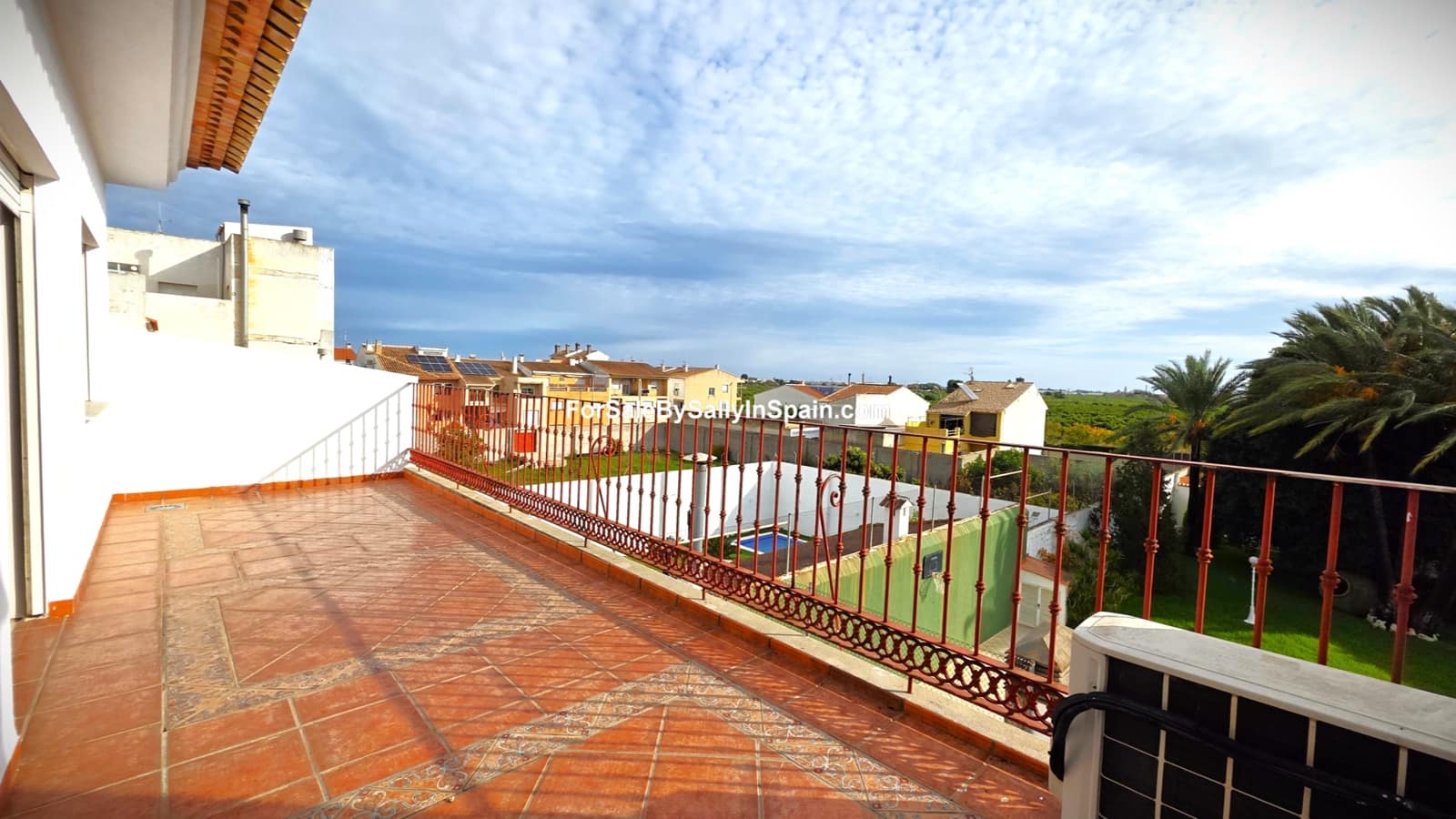 4 makuuhuone Omakotitalo myytävänä paikassa Palma de Gandia mukana 
autotalli - 330 000 € (Ref: 9471329)