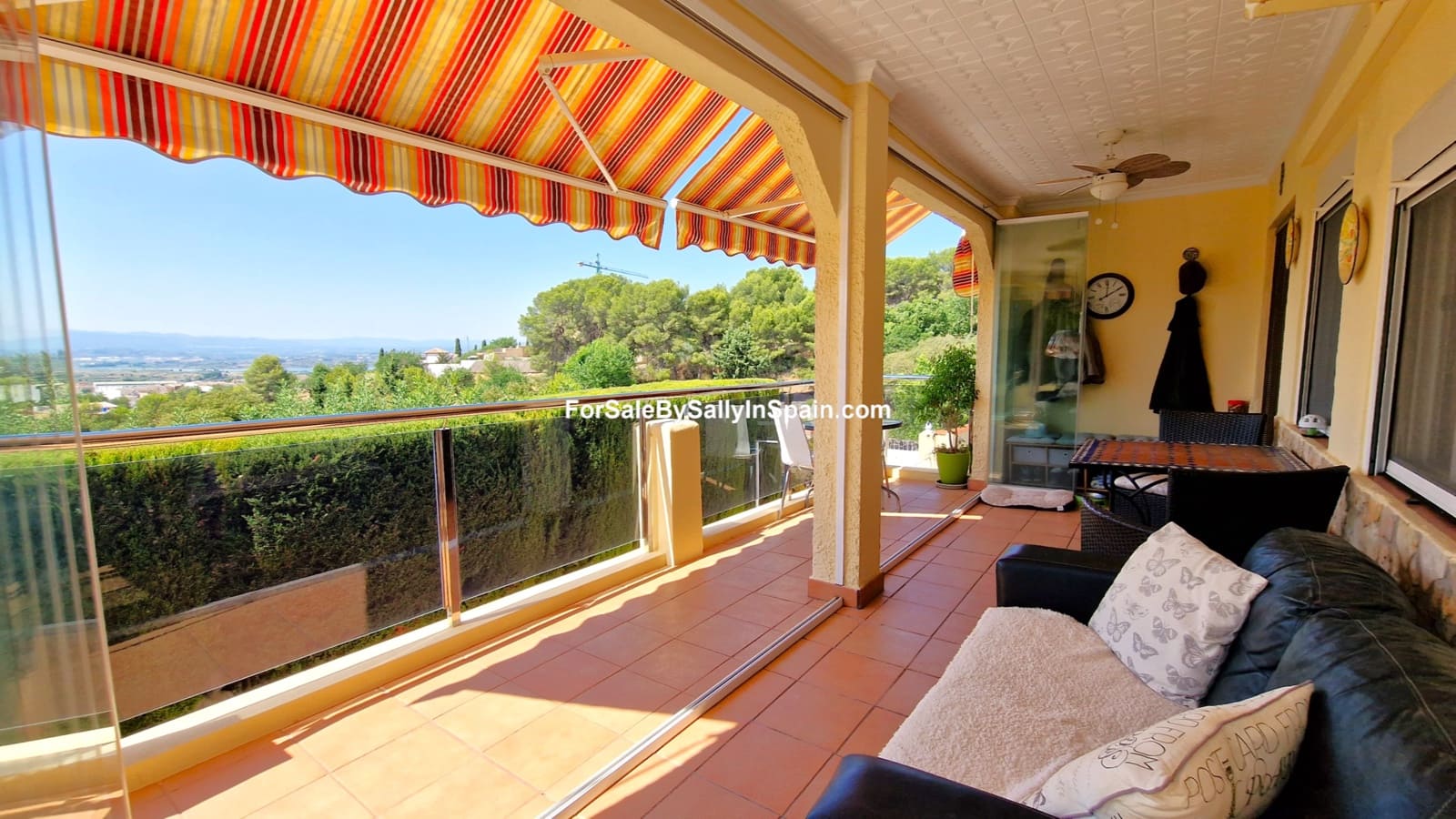 4 sypialnia Willa na sprzedaż w Beniganim z basenem garażem - 270 000 € (Ref: 9471520)