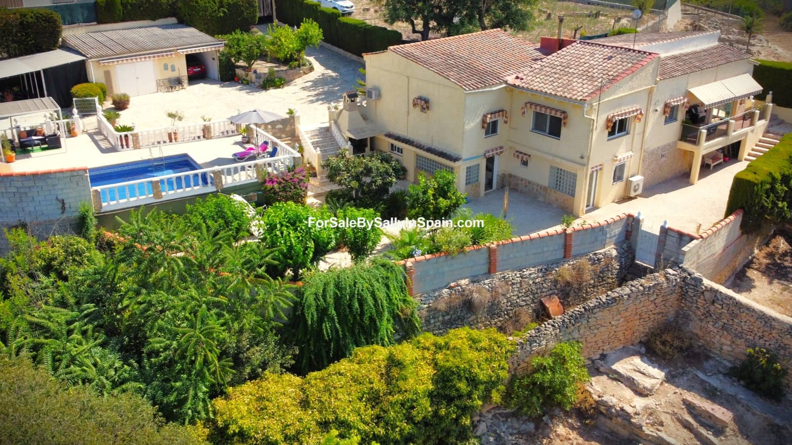 4 sypialnia Willa na sprzedaż w Beniganim z basenem garażem - 270 000 € (Ref: 9471520)