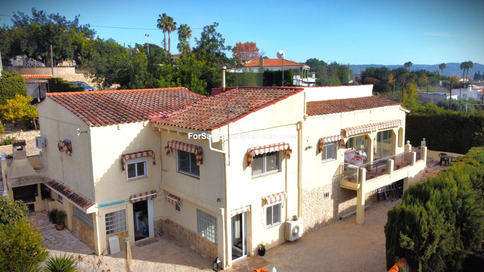 4 sypialnia Willa na sprzedaż w Beniganim z basenem garażem - 270 000 € (Ref: 9471520)