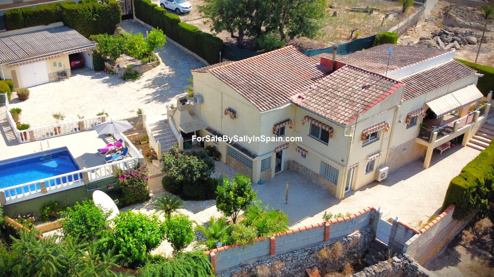 4 sypialnia Willa na sprzedaż w Beniganim z basenem garażem - 270 000 € (Ref: 9471520)