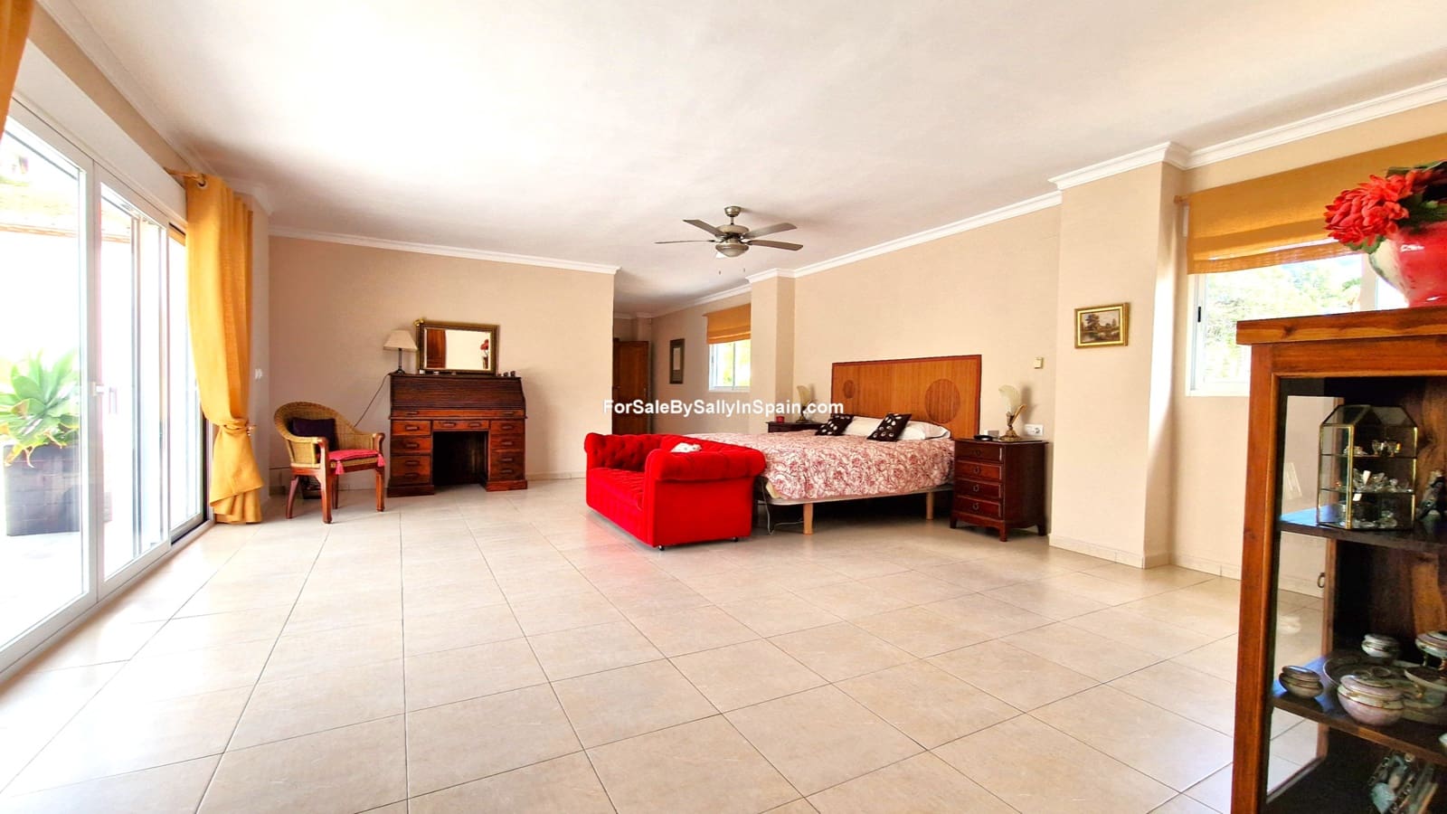 Chalet de 6 habitaciones en Gandia en venta con piscina garaje - 649.000 € (Ref: 9623182)