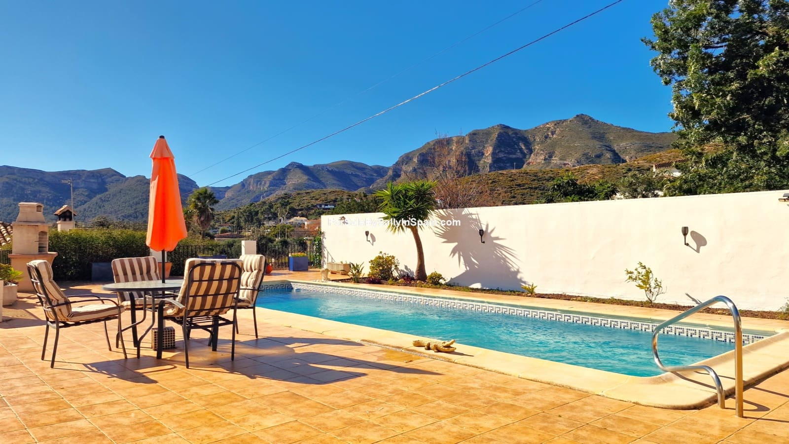 Chalet de 6 habitaciones en Gandia en venta con piscina garaje - 649.000 € (Ref: 9623182)