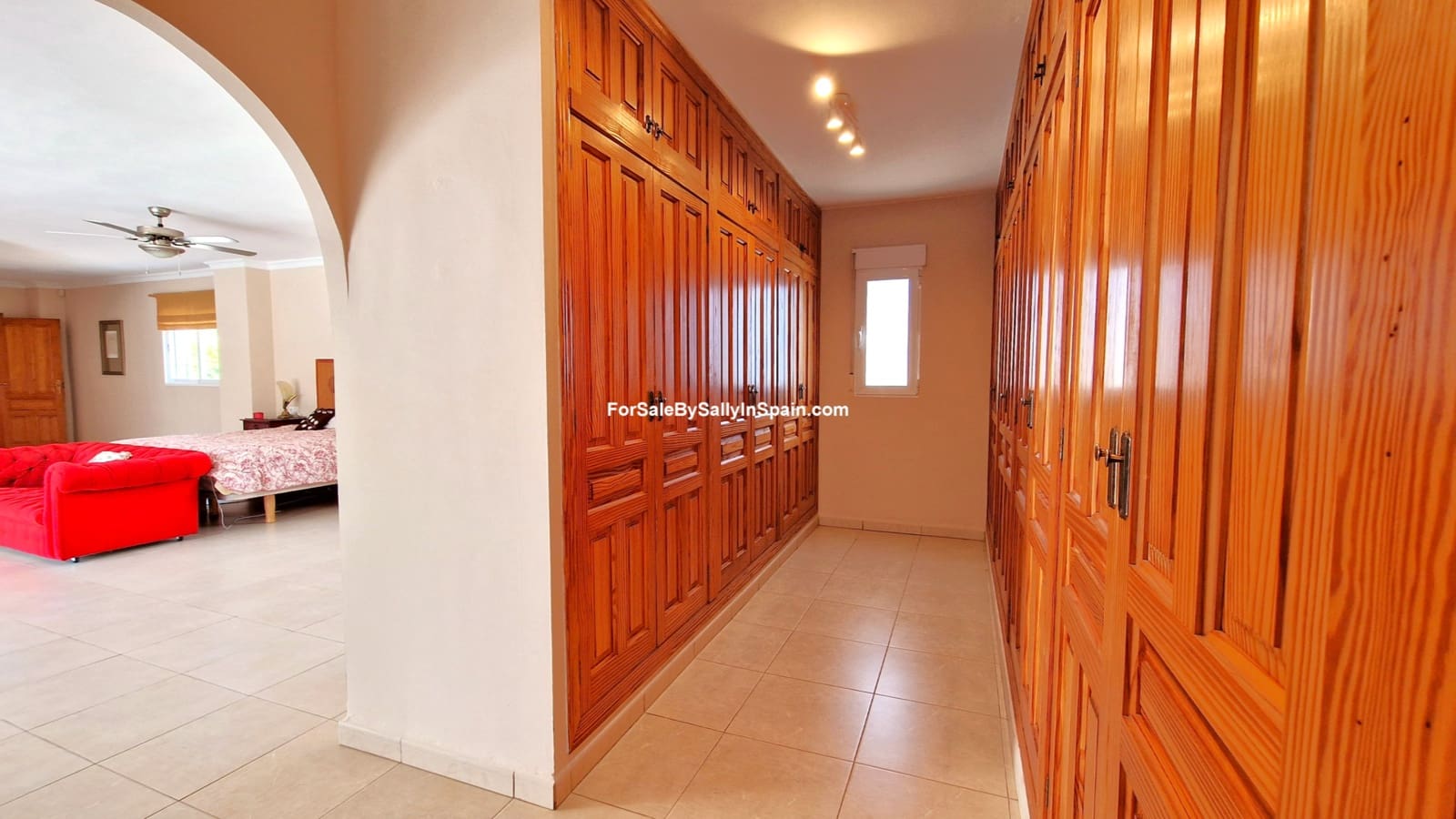 Chalet de 6 habitaciones en Gandia en venta con piscina garaje - 649.000 € (Ref: 9623182)