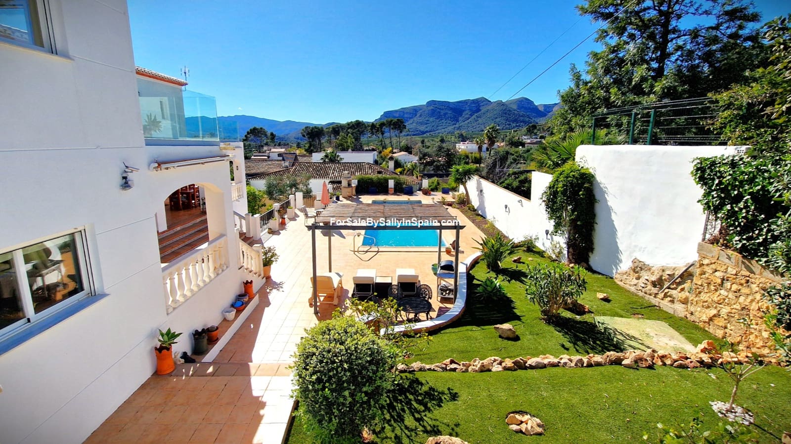 Chalet de 6 habitaciones en Gandia en venta con piscina garaje - 649.000 € (Ref: 9623182)