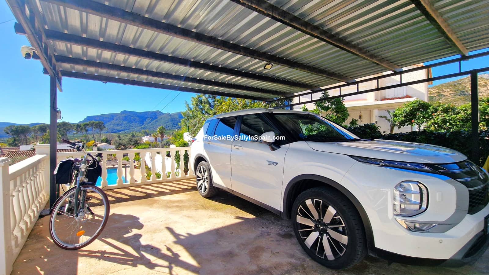 Chalet de 6 habitaciones en Gandia en venta con piscina garaje - 649.000 € (Ref: 9623182)