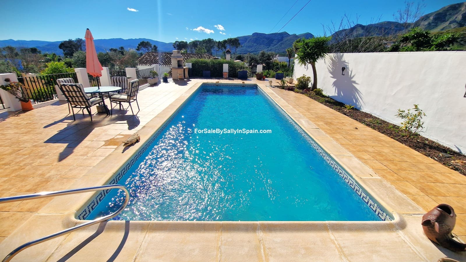 Chalet de 6 habitaciones en Gandia en venta con piscina garaje - 649.000 € (Ref: 9623182)