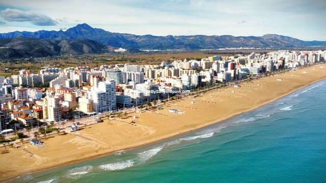 2 bedroom Apartment for sale in Gandia with garage - € 260,000 (Ref: 9625990)