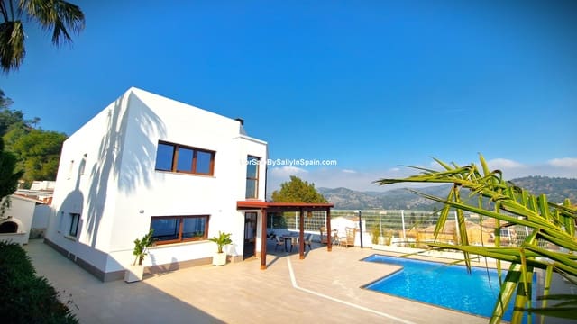 3 quarto Moradia para venda em Gandia com piscina garagem - 699 000 € (Ref: 9656611)