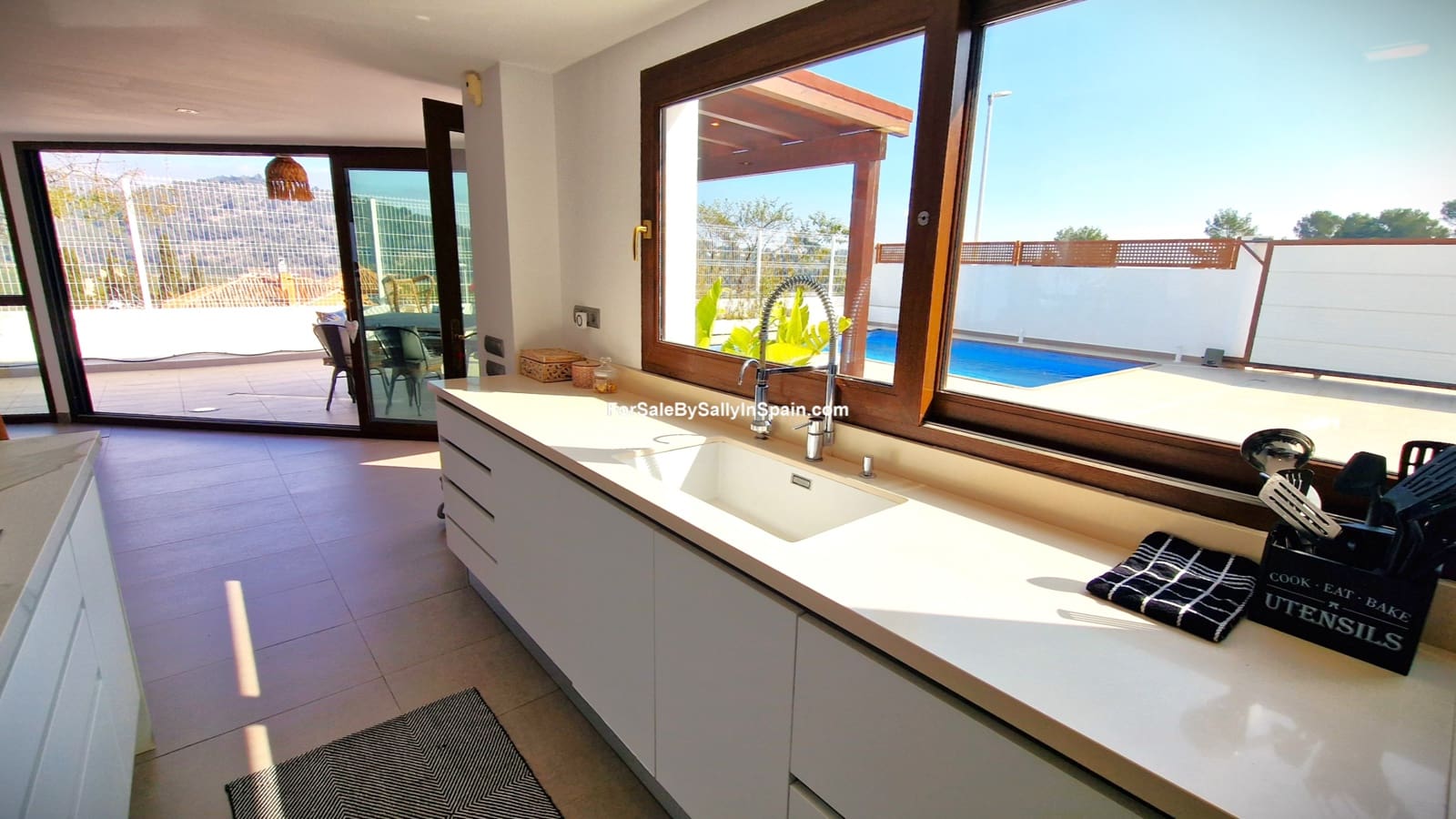 3 quarto Moradia para venda em Gandia com piscina garagem - 699 000 € (Ref: 9656611)