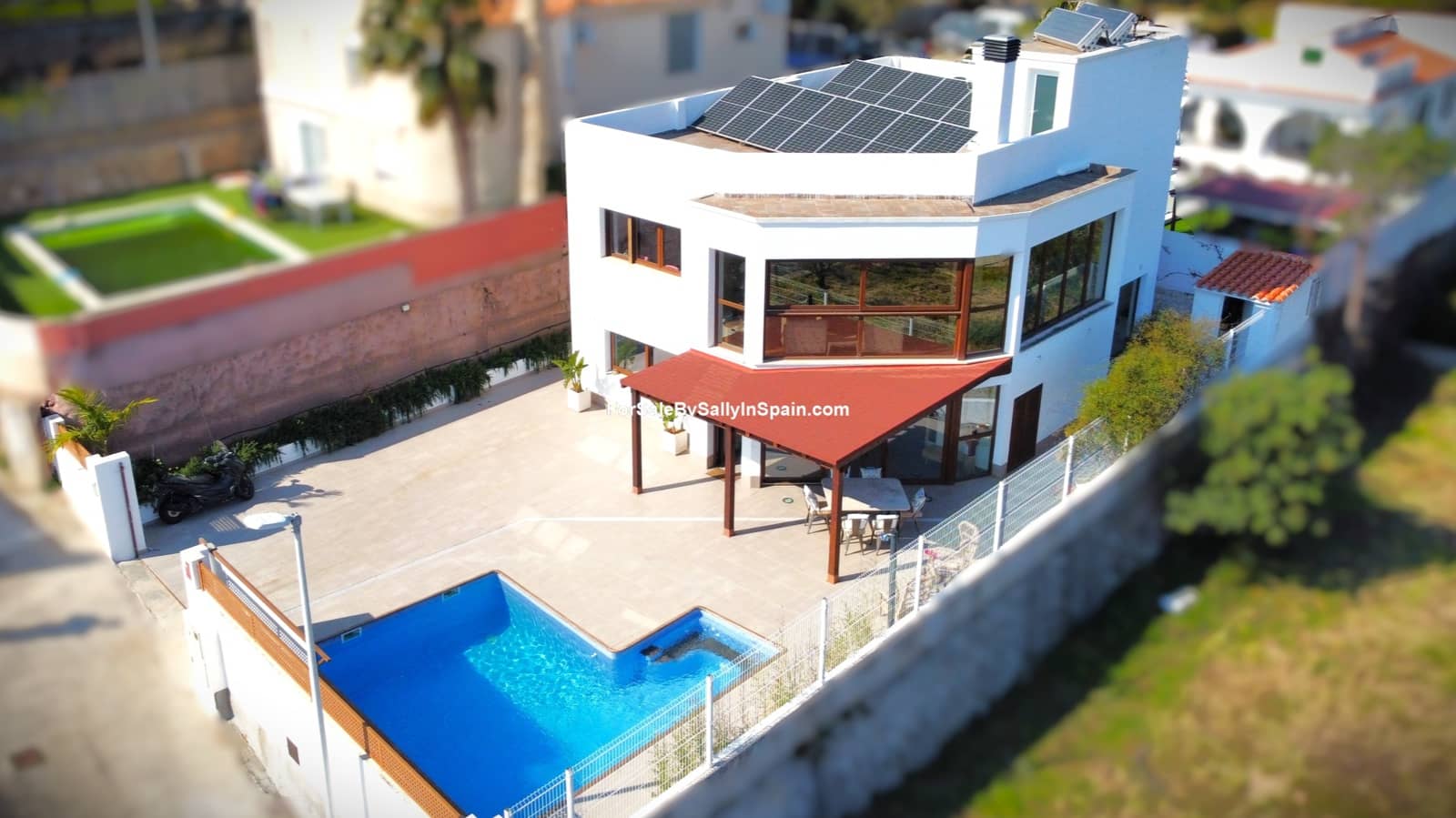 3 quarto Moradia para venda em Gandia com piscina garagem - 699 000 € (Ref: 9656611)