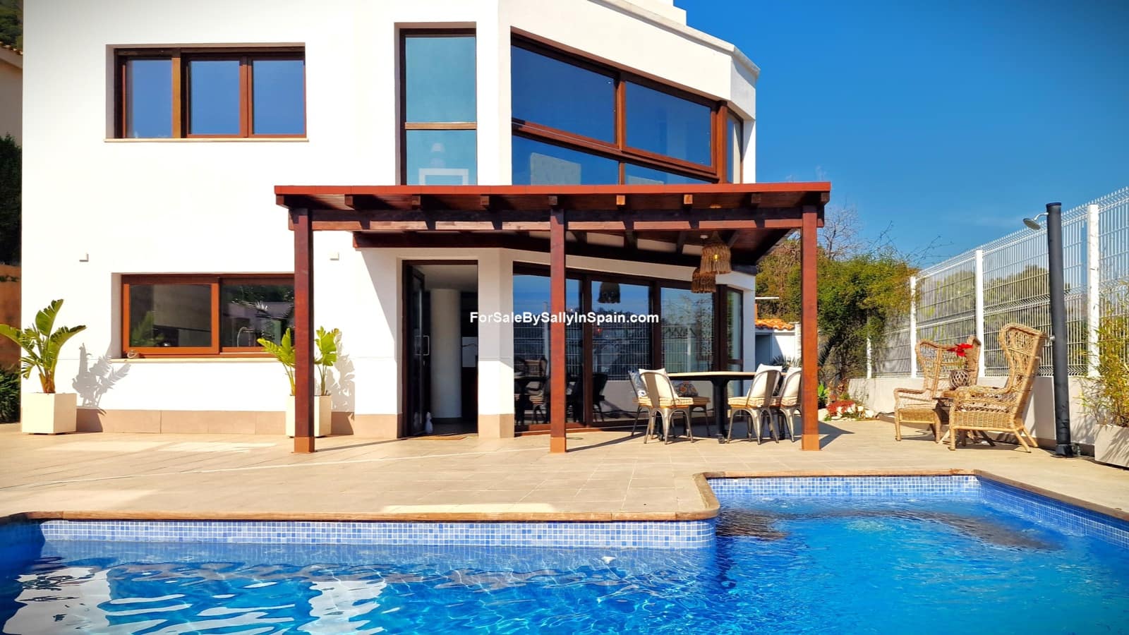 3 quarto Moradia para venda em Gandia com piscina garagem - 699 000 € (Ref: 9656611)