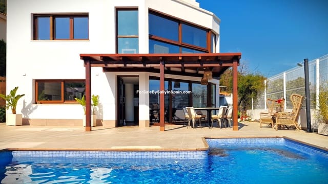 3 quarto Moradia para venda em Gandia com piscina garagem - 699 000 € (Ref: 9656611)