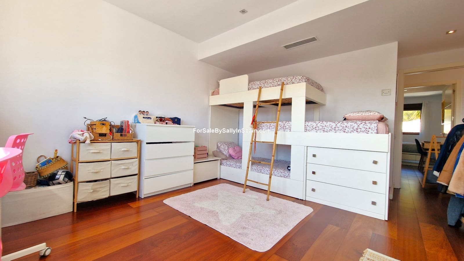 3 quarto Moradia para venda em Gandia com piscina garagem - 699 000 € (Ref: 9656611)