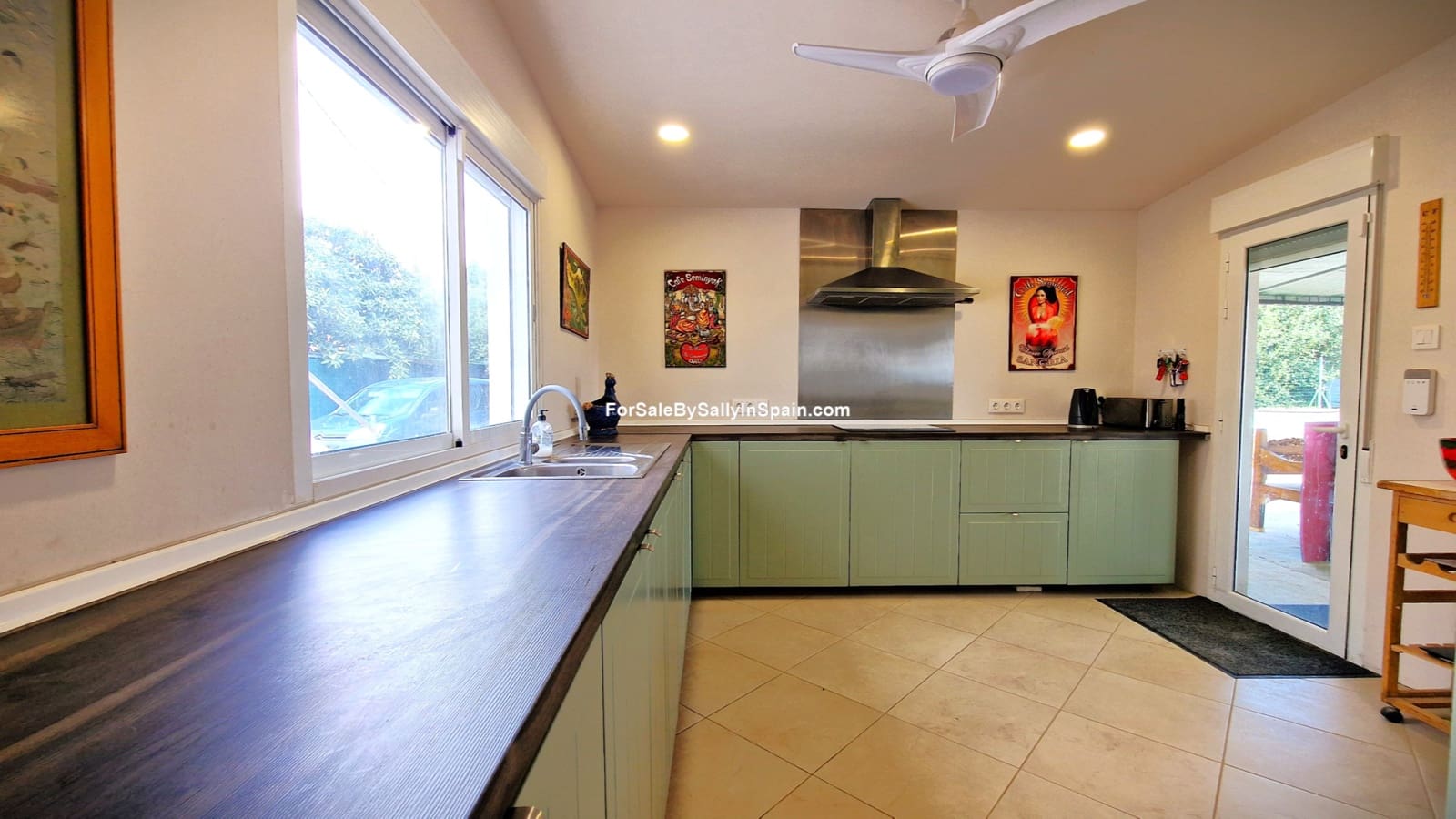 Chalet de 5 habitaciones en Gandia en venta con piscina garaje - 450.000 € (Ref: 9730580)