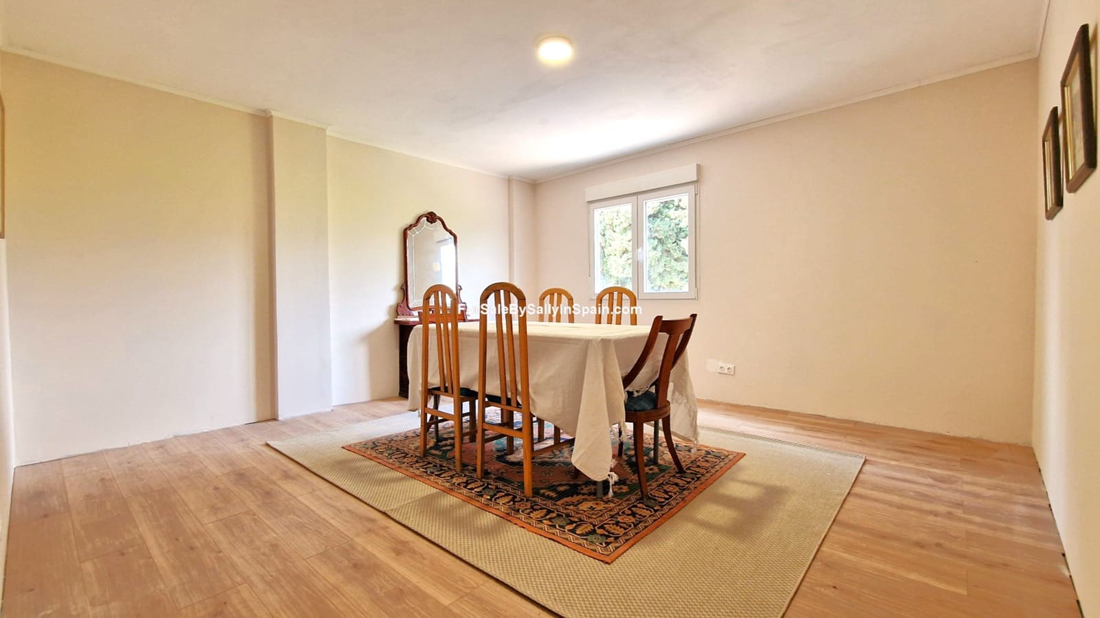 Chalet de 5 habitaciones en Gandia en venta con piscina garaje - 450.000 € (Ref: 9730580)