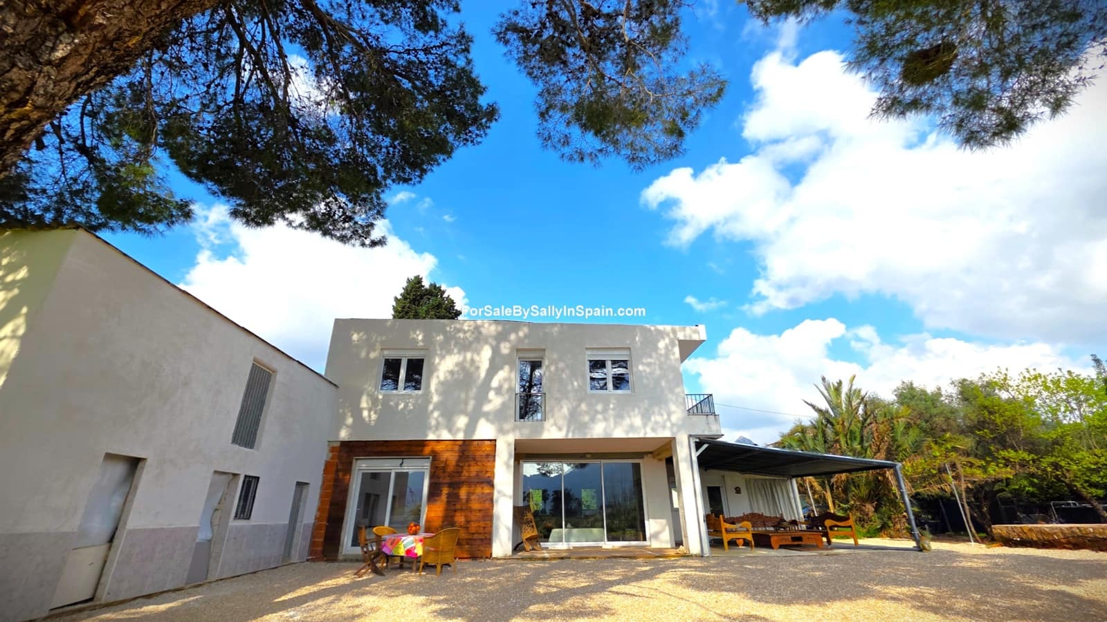 Chalet de 5 habitaciones en Gandia en venta con piscina garaje - 450.000 € (Ref: 9730580)