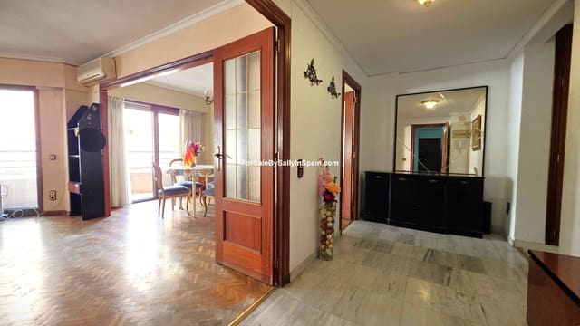 3 bedroom Apartment for sale in Gandia - € 189,000 (Ref: 9730606)