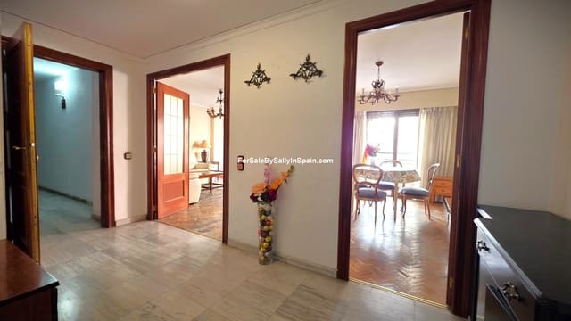 3 bedroom Apartment for sale in Gandia - € 189,000 (Ref: 9730606)