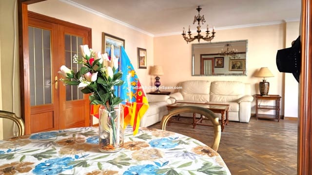 3 bedroom Apartment for sale in Gandia - € 189,000 (Ref: 9730606)