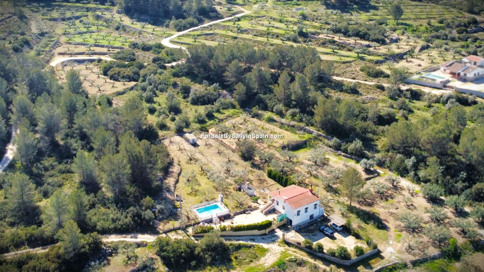 3 bedroom Villa for sale in Beniganim with pool garage - € 189,000 (Ref: 9733826)