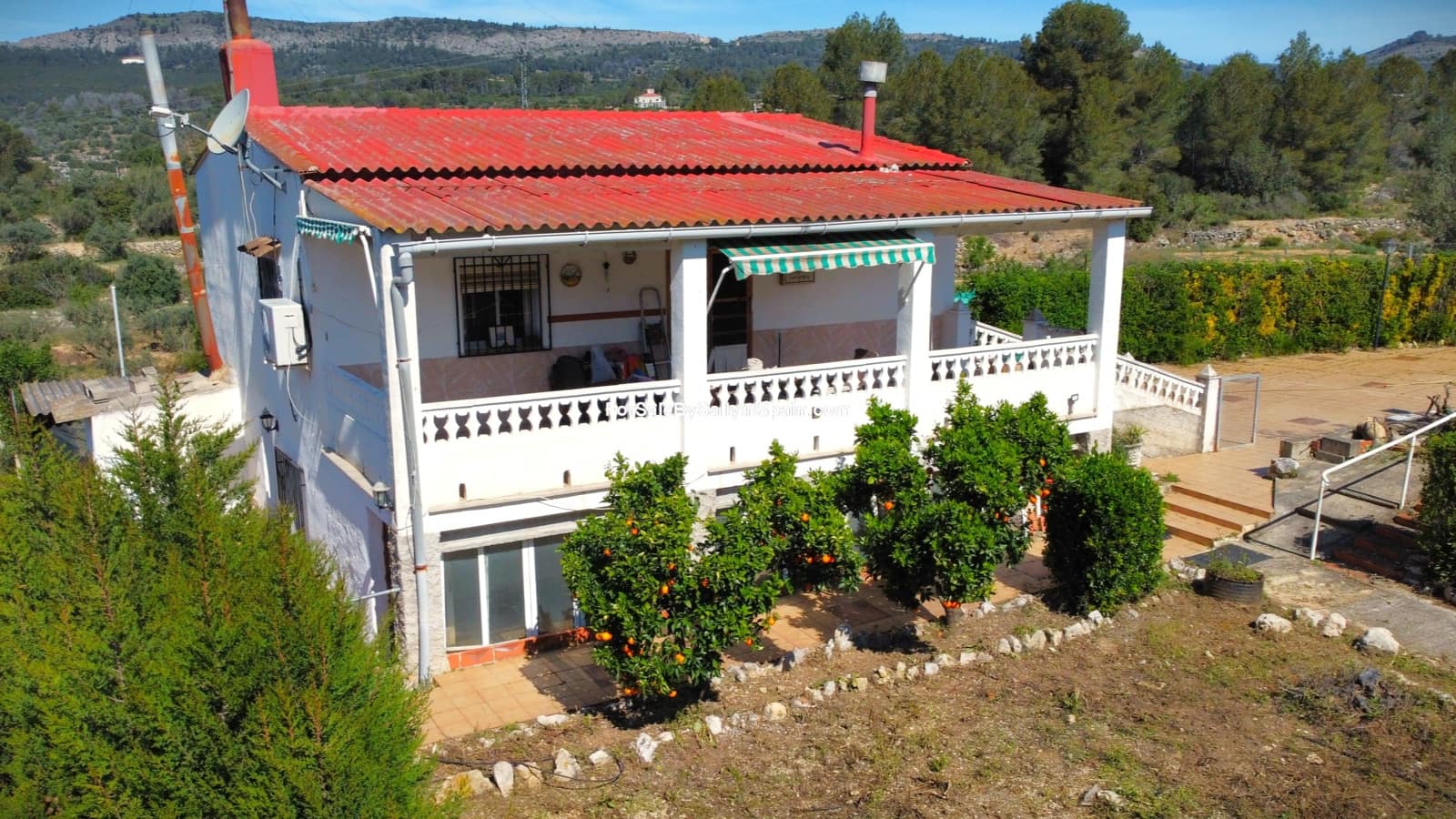 3 bedroom Villa for sale in Beniganim with pool garage - € 189,000 (Ref: 9733826)