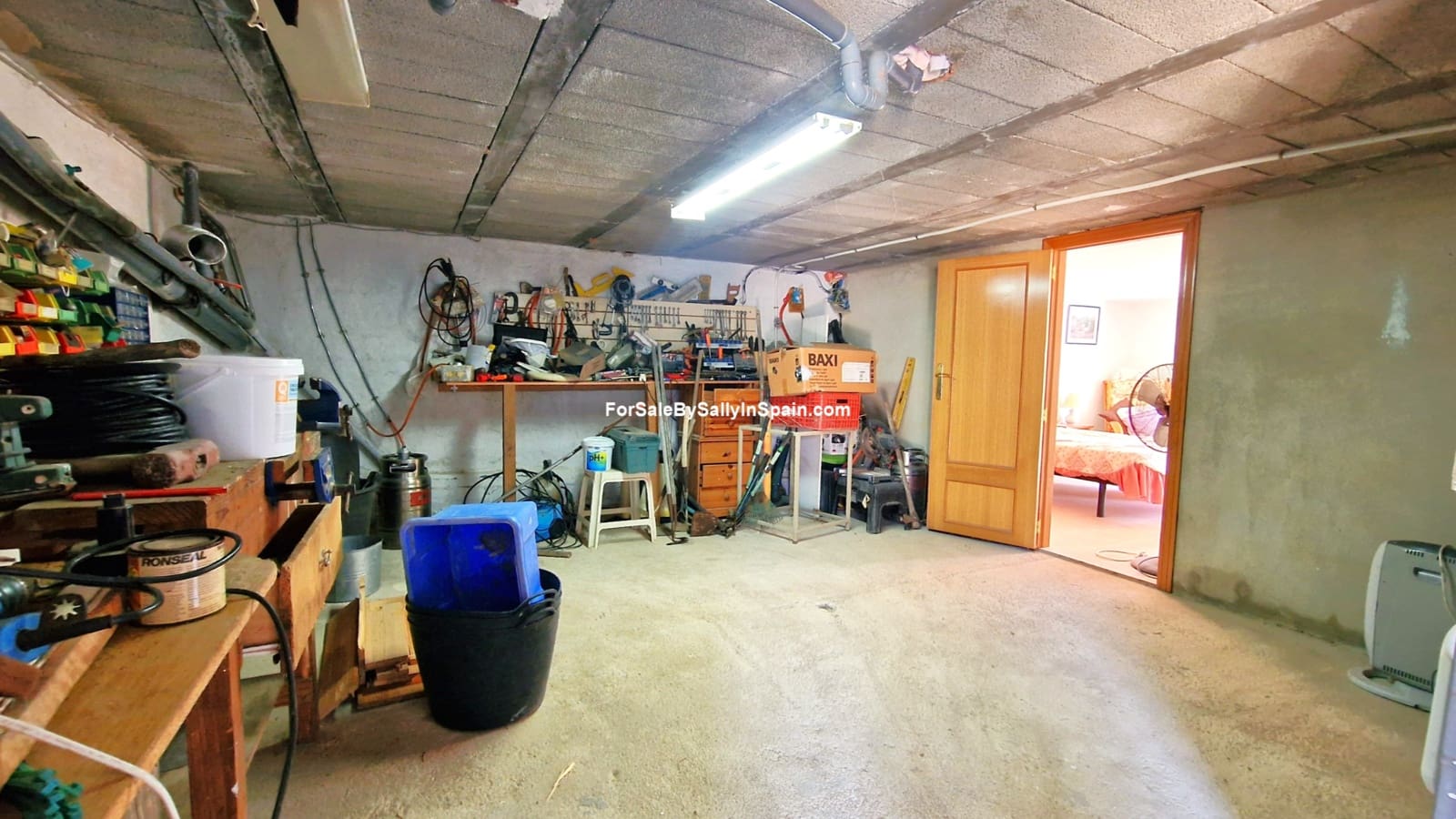 3 bedroom Villa for sale in Beniganim with pool garage - € 189,000 (Ref: 9733826)