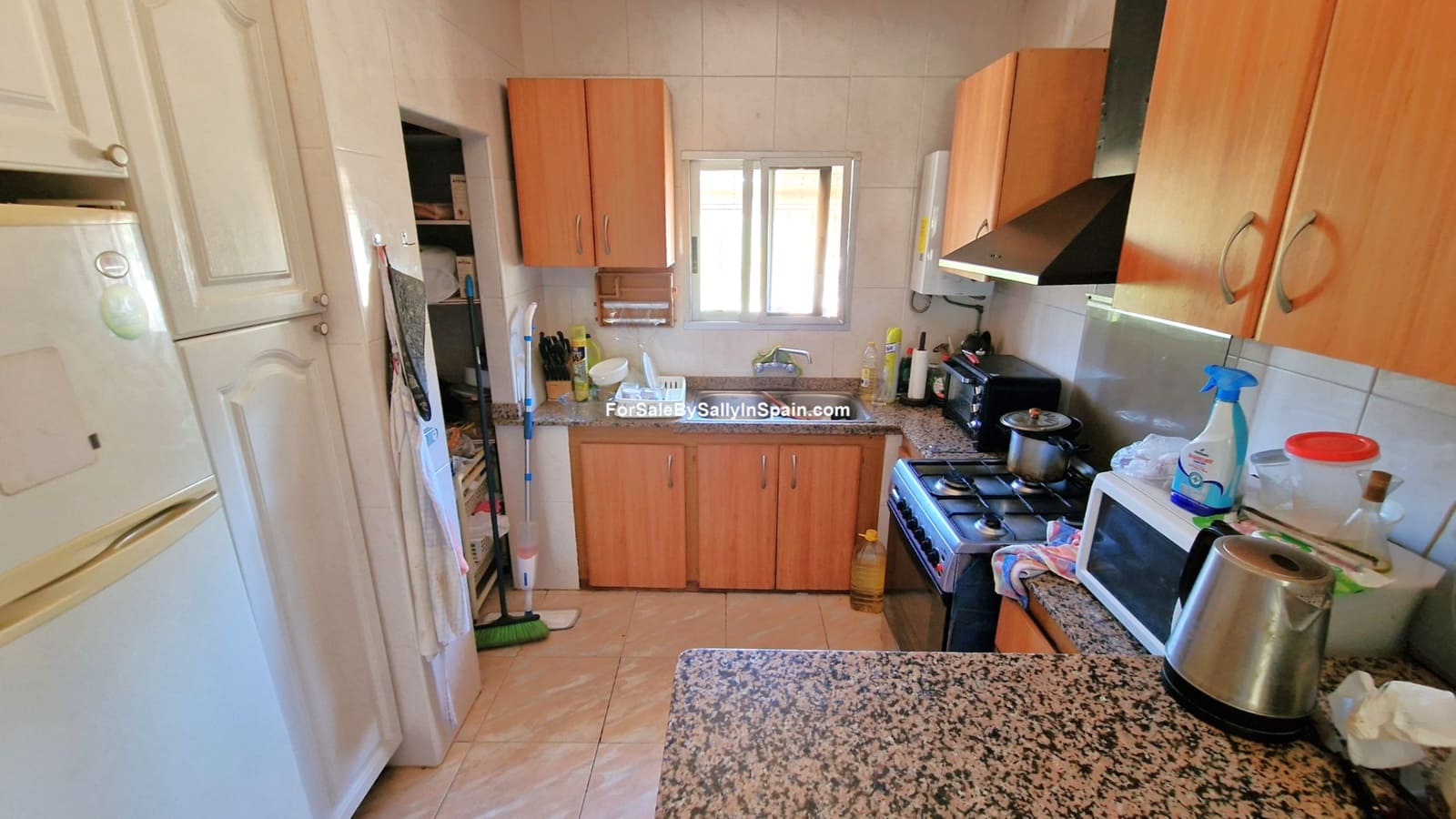 3 bedroom Villa for sale in Beniganim with pool garage - € 189,000 (Ref: 9733826)