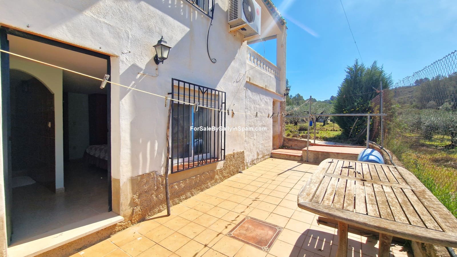 3 bedroom Villa for sale in Beniganim with pool garage - € 189,000 (Ref: 9733826)