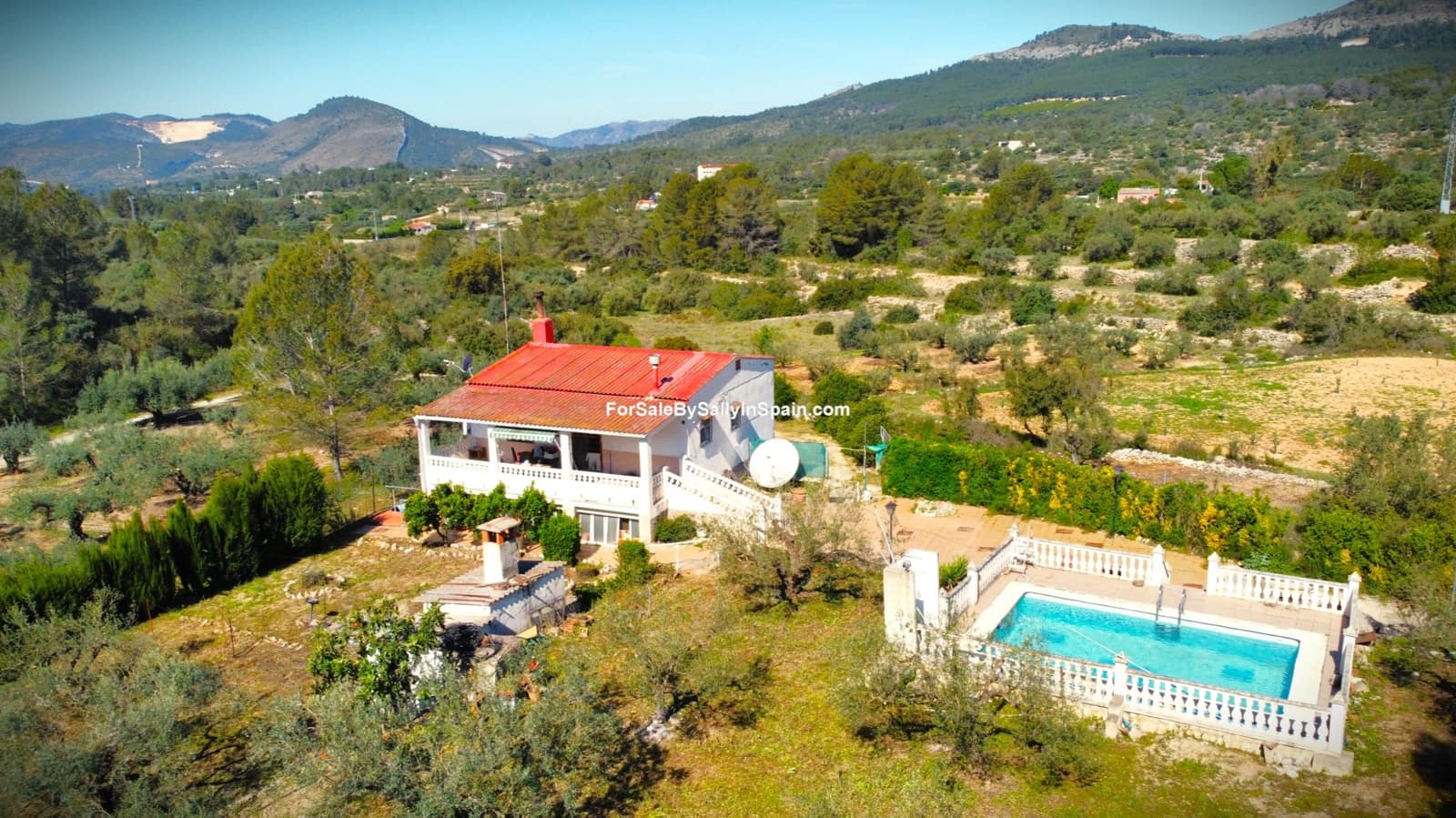 3 bedroom Villa for sale in Beniganim with pool garage - € 189,000 (Ref: 9733826)