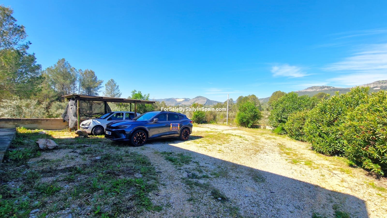 3 bedroom Villa for sale in Beniganim with pool garage - € 189,000 (Ref: 9733826)