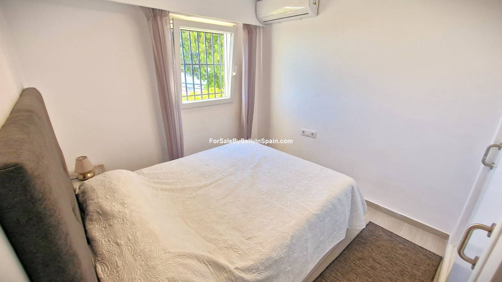 2 soveværelse Lejlighed til salg i Pego med swimmingpool garage - € 195.000 (Ref: 9805495)