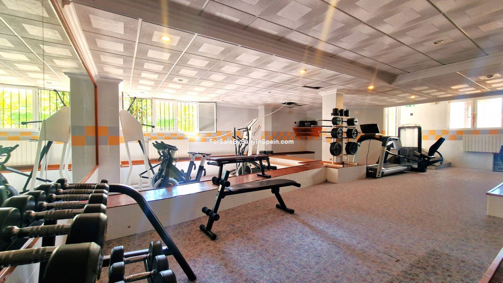 2 soveværelse Lejlighed til salg i Pego med swimmingpool garage - € 195.000 (Ref: 9805495)