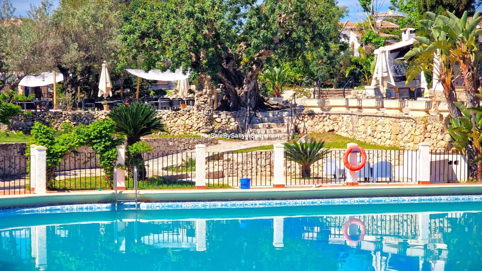 2 soveværelse Lejlighed til salg i Pego med swimmingpool garage - € 195.000 (Ref: 9805495)