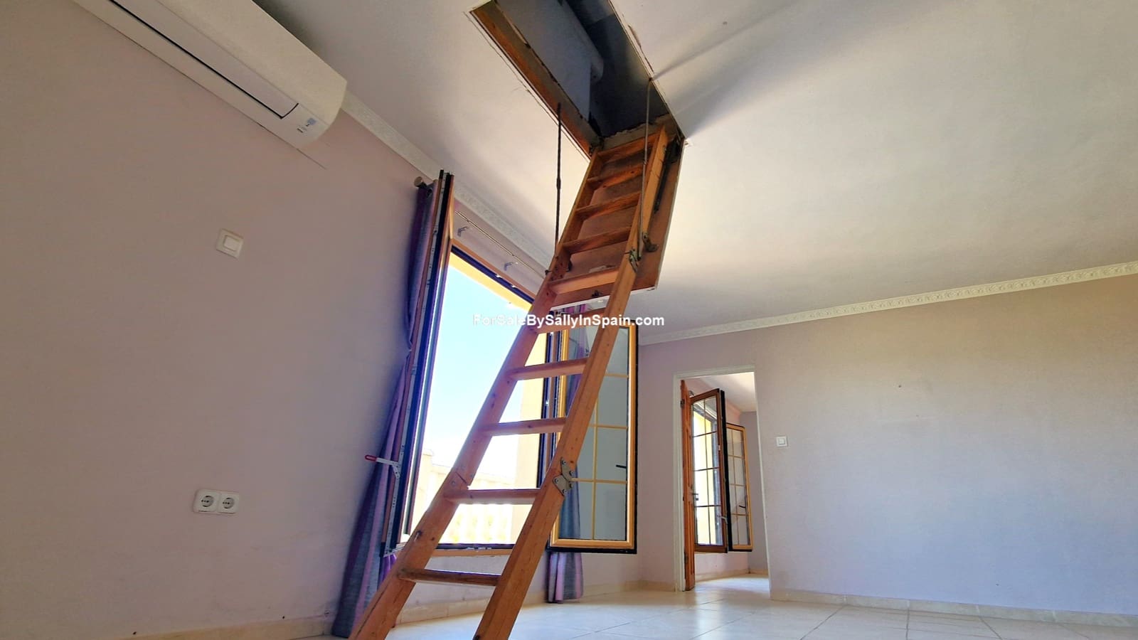 7 bedroom Villa for sale in Beniganim with pool garage - € 475,000 (Ref: 9820724)