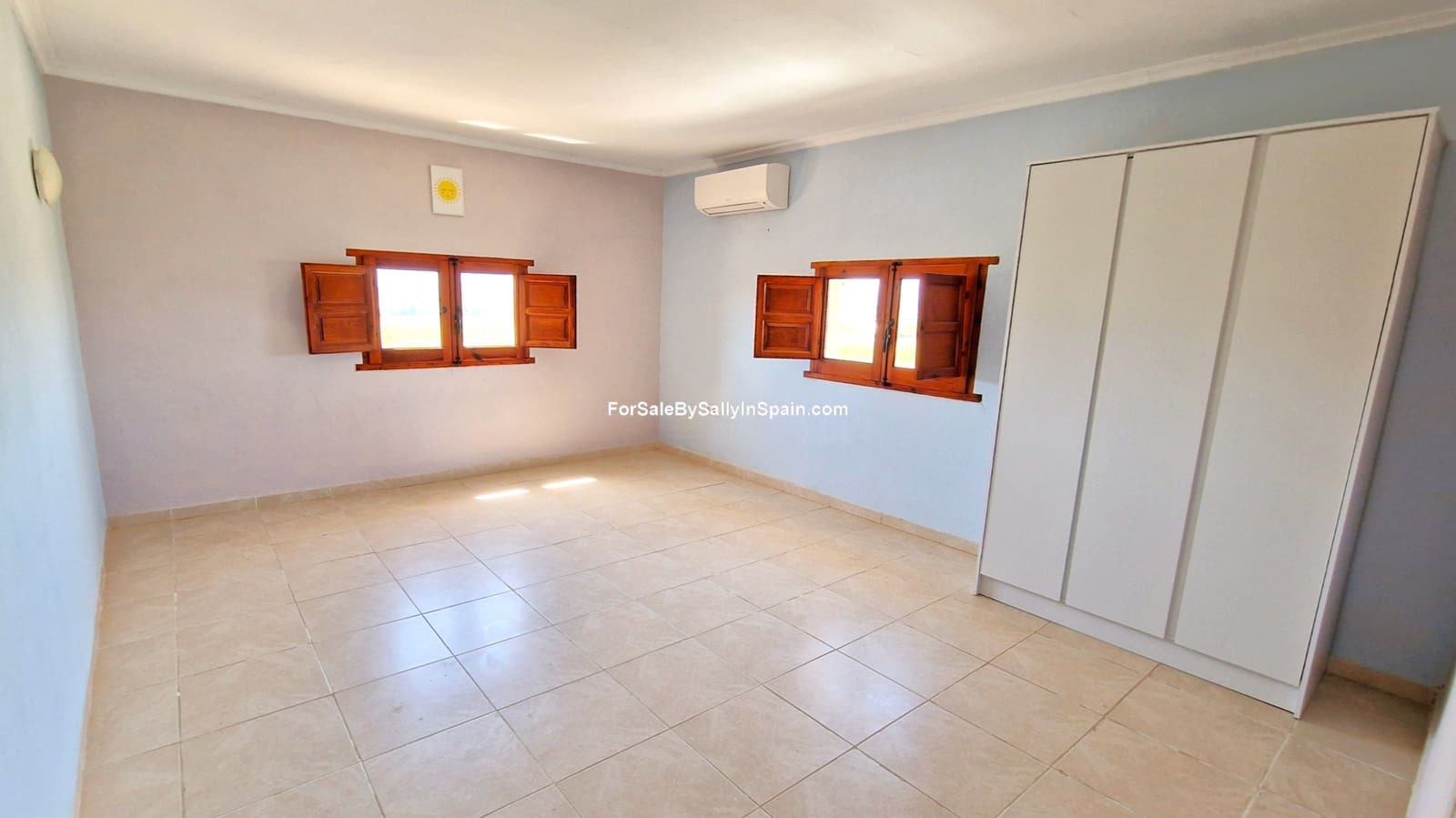 7 bedroom Villa for sale in Beniganim with pool garage - € 475,000 (Ref: 9820724)