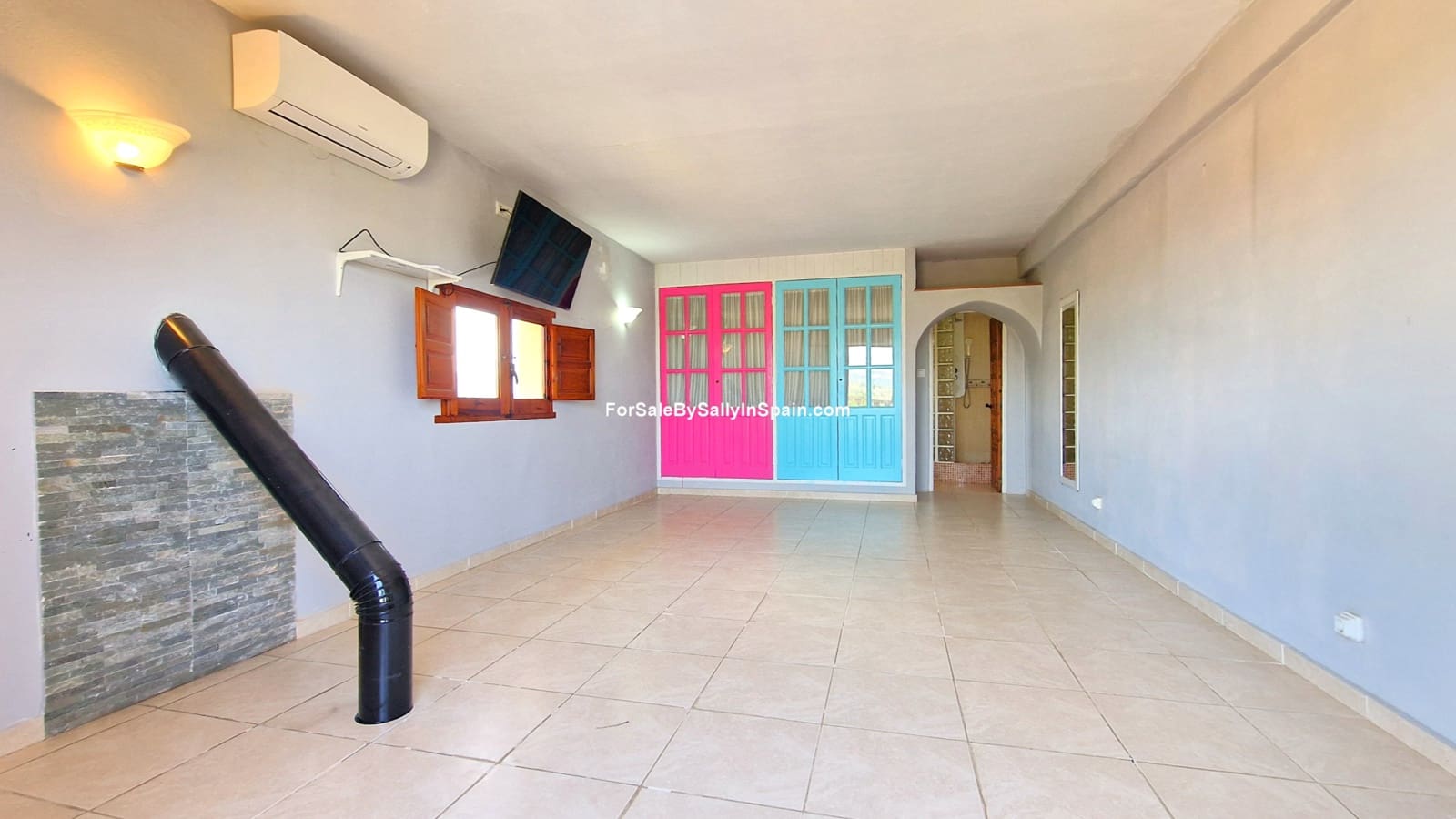 7 bedroom Villa for sale in Beniganim with pool garage - € 475,000 (Ref: 9820724)