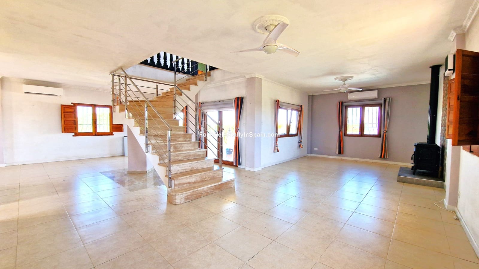 7 bedroom Villa for sale in Beniganim with pool garage - € 475,000 (Ref: 9820724)