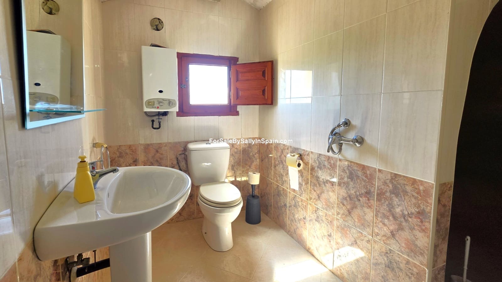7 bedroom Villa for sale in Beniganim with pool garage - € 475,000 (Ref: 9820724)